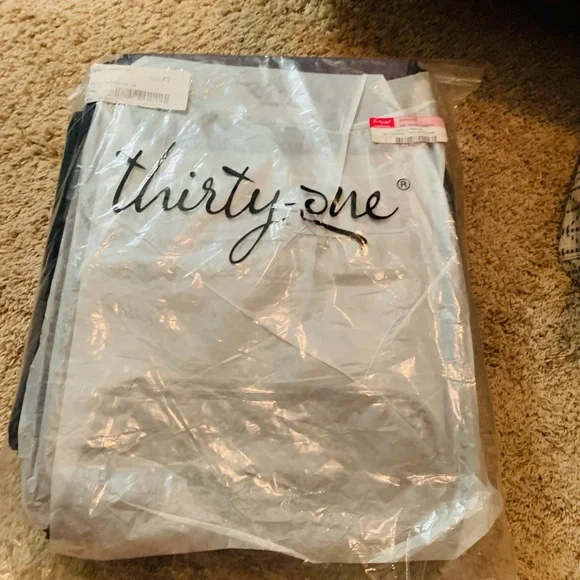 Thirty-One Cart & Go Thermal in Charcoal - Picture 6 of 6